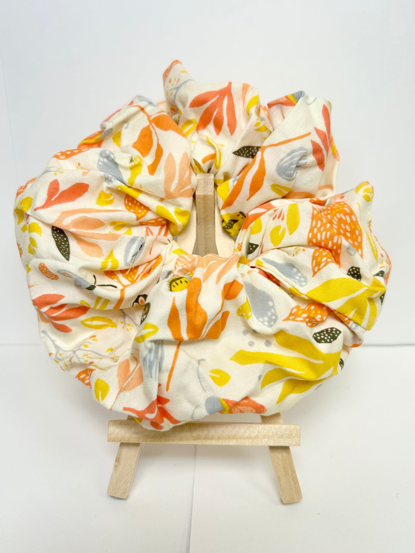 modern floral scrunchie