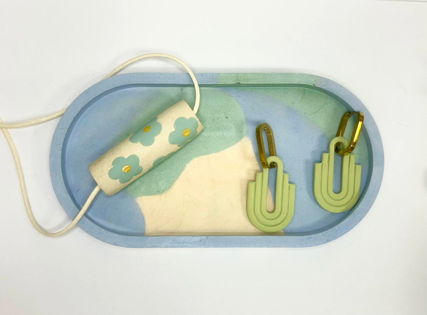 blue grass green sky